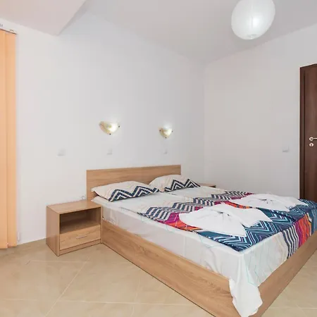Aparthotel Апарт Хотел Самокини-Стефания